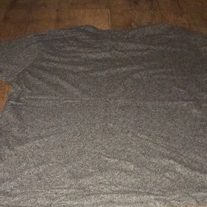 merona grey t-shirt